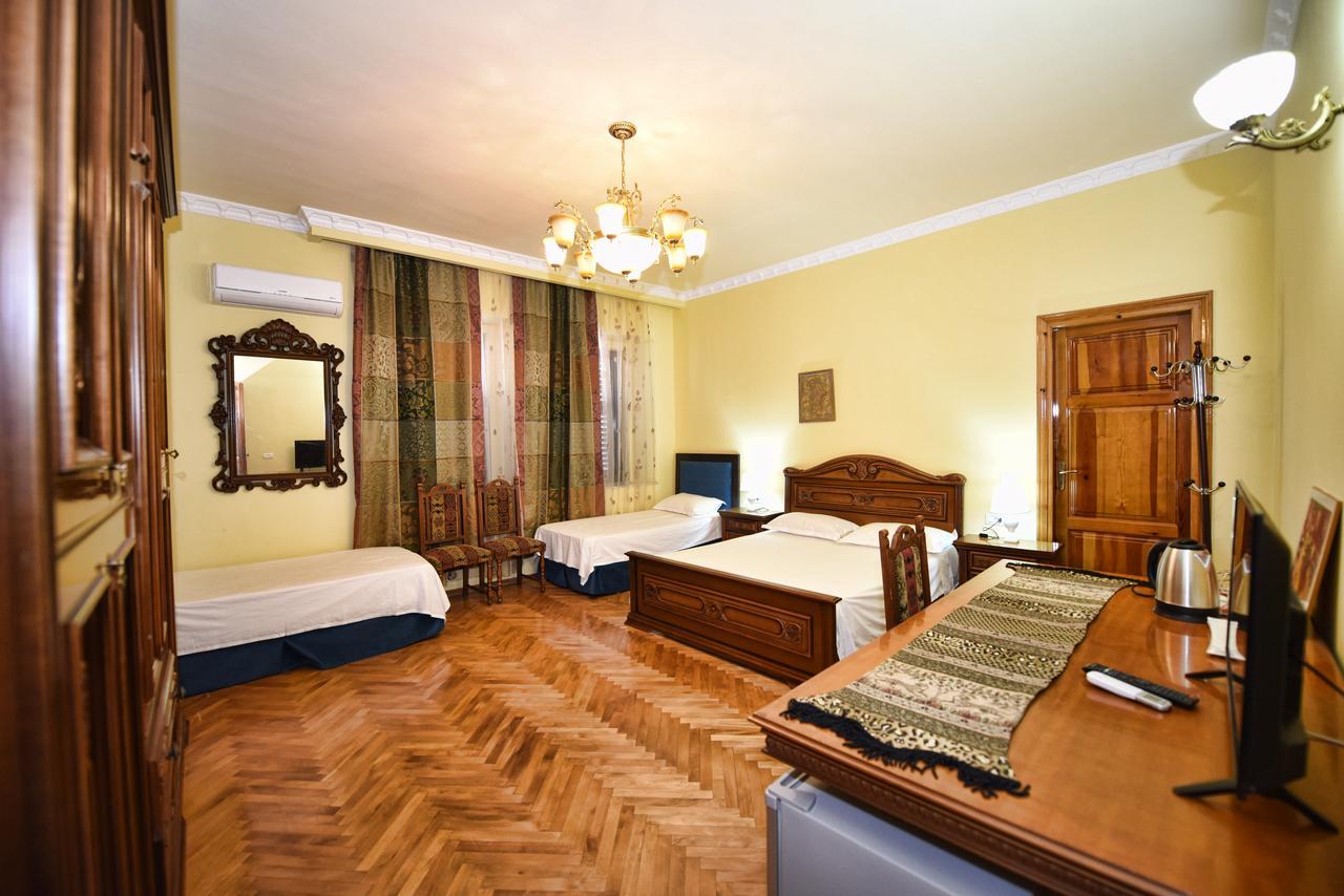 Rose Garden Hotel Shkodër Buitenkant foto